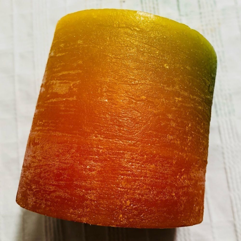 Handcrafted Timber Scented Candle (Orange/Green)‎ - Picture 7 of 11